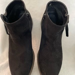 Esprit black suede short boots